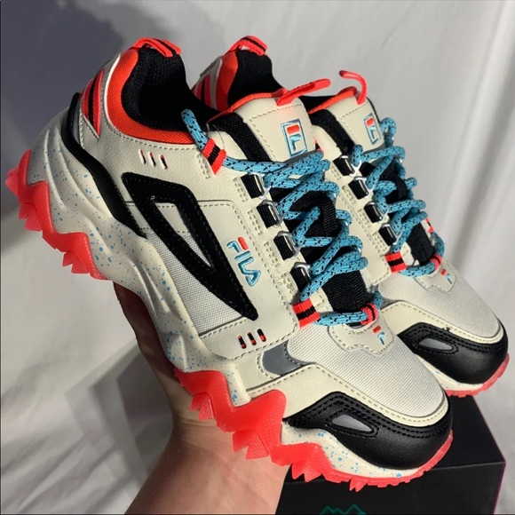 Fila Oakmont Trail Multicolored Shoes White Black Pink Blue Womans 7 , 8.5 - Picture 4 of 7